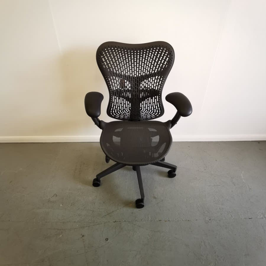 Herman miller chair deals outlet